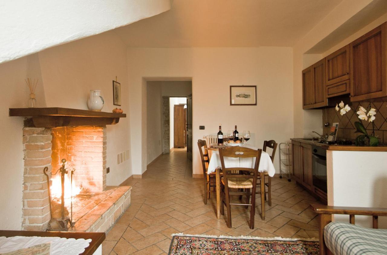 Borgo San Valentino Aparthotel Arrone Екстериор снимка