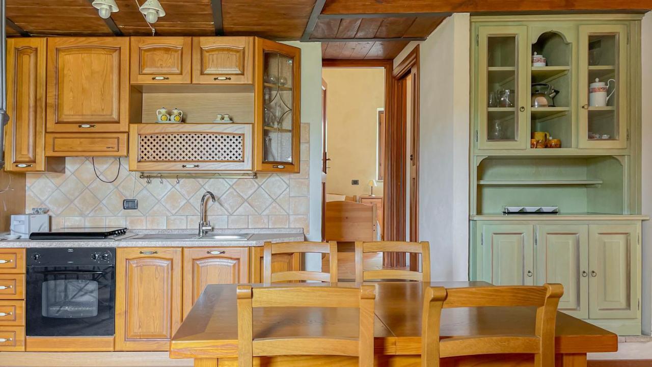Borgo San Valentino Aparthotel Arrone Екстериор снимка