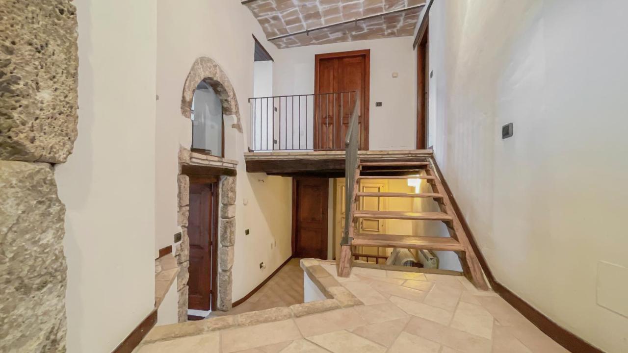Borgo San Valentino Aparthotel Arrone Екстериор снимка