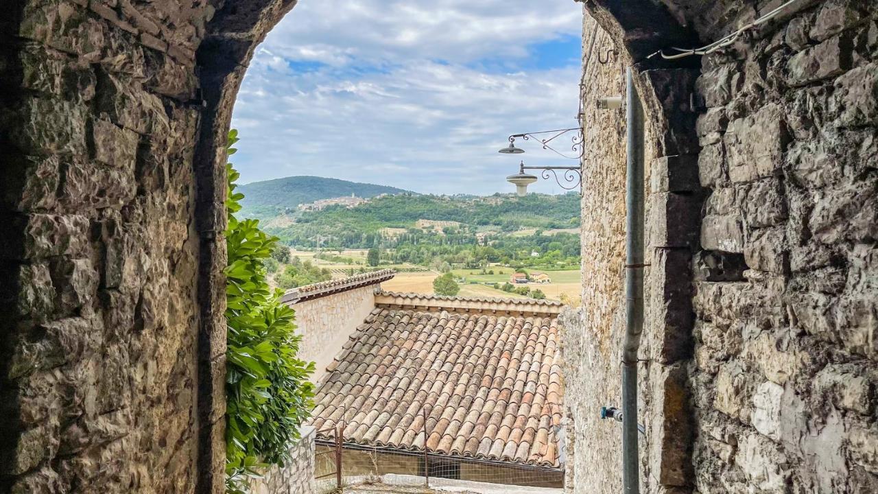 Borgo San Valentino Aparthotel Arrone Екстериор снимка